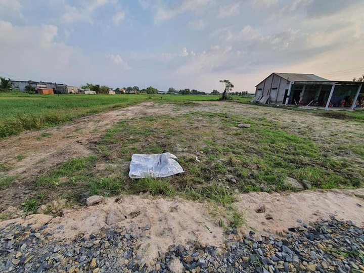 Nhà giàu ôm đất vùng ven chờ thời - 1