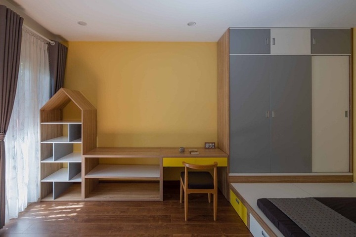 Nhà phố biết làm mát, cản khói bụi bằng gạch đá, gỗ ấn tượng ở Kon Tum - 14