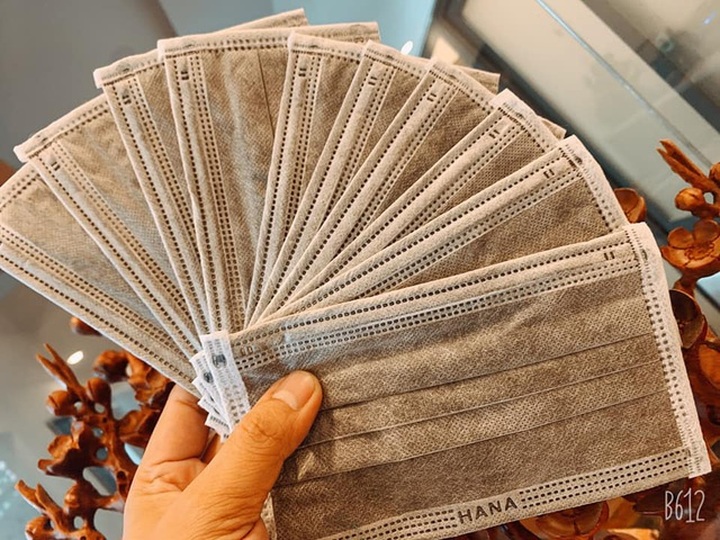 Nhóm bạn trẻ vay nửa tỷ “ôm” hàng khẩu trang, bán lay lắt vẫn lỗ quá nửa - 3