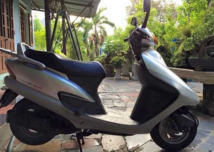Những chiếc Honda Spacy giá hàng trăm triệu gây sốt - 5