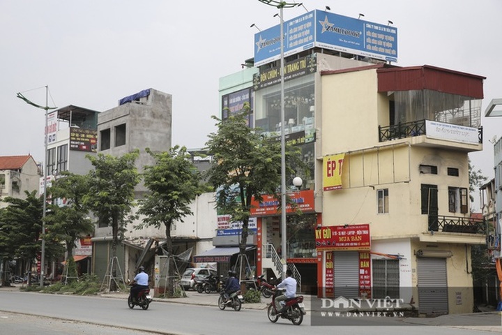 Những ngôi nhà có hình thù “kỳ dị xuất hiện nhan nhản tại Hà Nội - 1