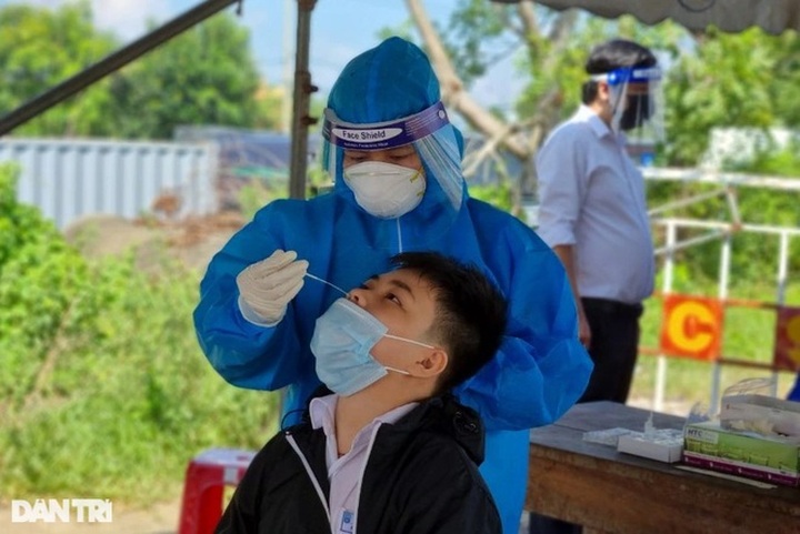 Những tỉnh thành nào vẫn đang yêu cầu giấy xét nghiệm âm tính? - 1