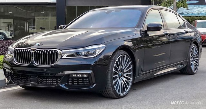 Những xế sang phải nộp phí trước bạ 500 triệu đồng - 2