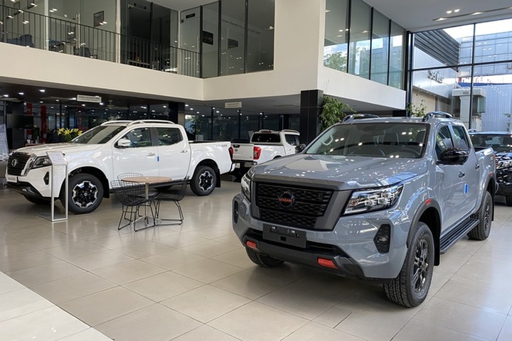 Nissan Navara 2021 bắt đầu về đại lý, sẵn sàng thách thức Ford Ranger - 1