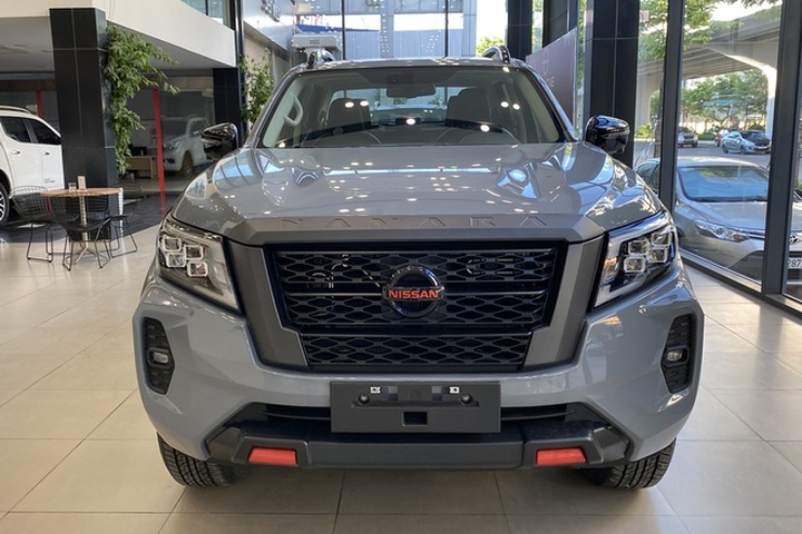 Nissan Navara 2021 bắt đầu về đại lý, sẵn sàng thách thức Ford Ranger - 2
