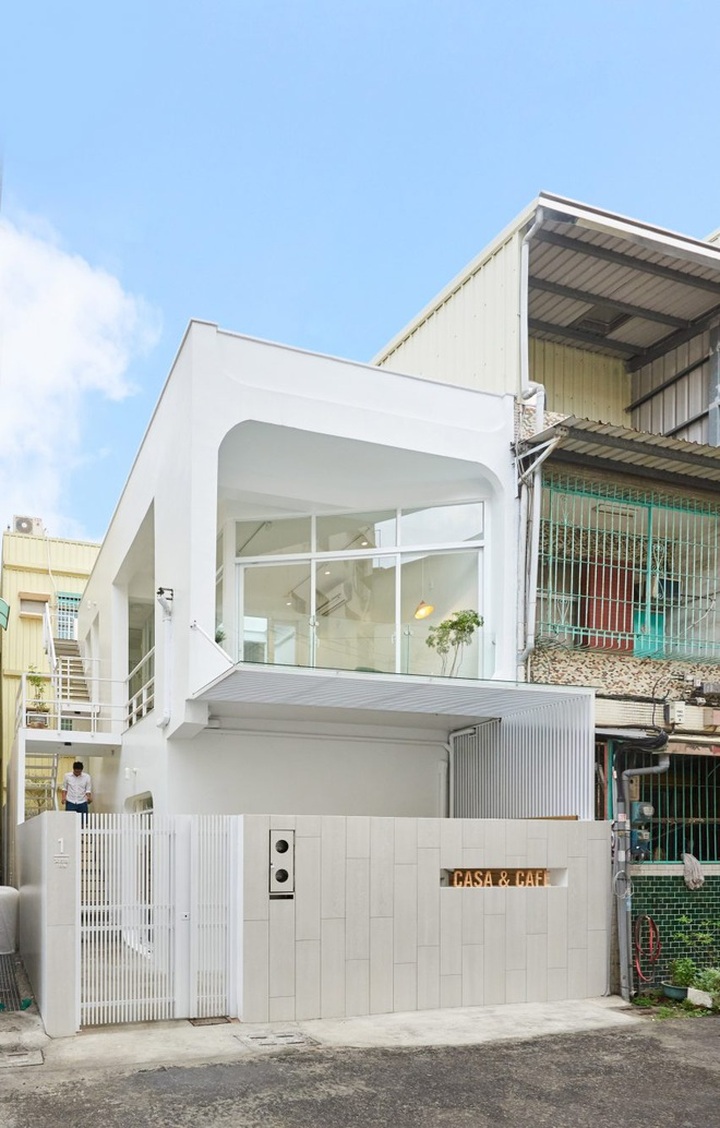 Nội thất đẹp của căn nhà 36 m2 bên ngoài hoài cổ, bên trong hiện đại - 1