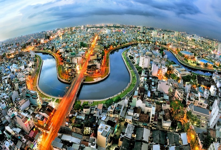 Nóng xình xịch cuộc đua kiếm lợi nhuận trên thị trường triệu tỷ - 1