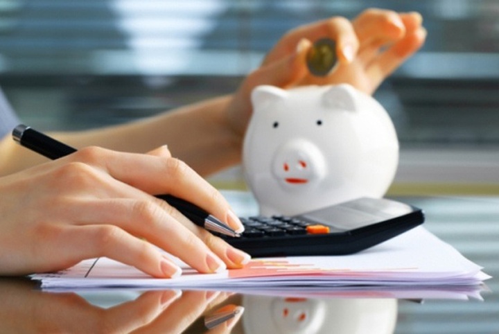 Nữ nhân viên quanh năm xin quần áo cũ, nhịn mua sắm... dành tiền mua vàng - 3