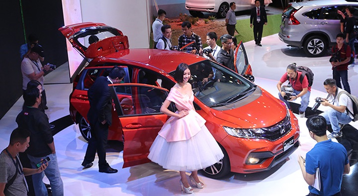 o to nhap khau bat dau o at tran ve viet nam hinh anh 1