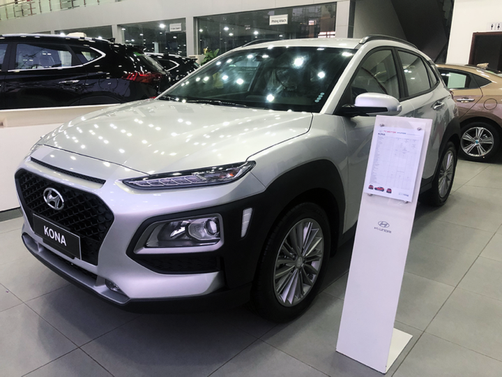 Ô tô quay đầu tăng giá dù chưa chốt ngày giảm 50% lệ phí trước bạ - 1