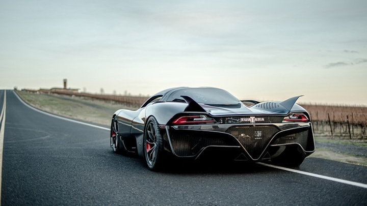 Ông chủ SSC bóc mẽ hãng Bugatti - 4