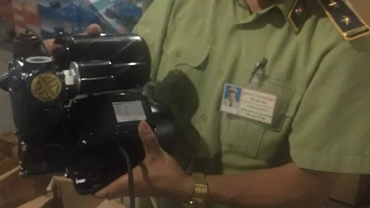 Phát hãi bánh trung thu, đồ nhậu Trung Quốc... siêu rẻ - 6