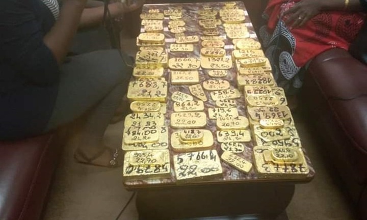 Phát hiện lô vàng lậu trị giá 8,5 triệu USD trong ô tô - 1