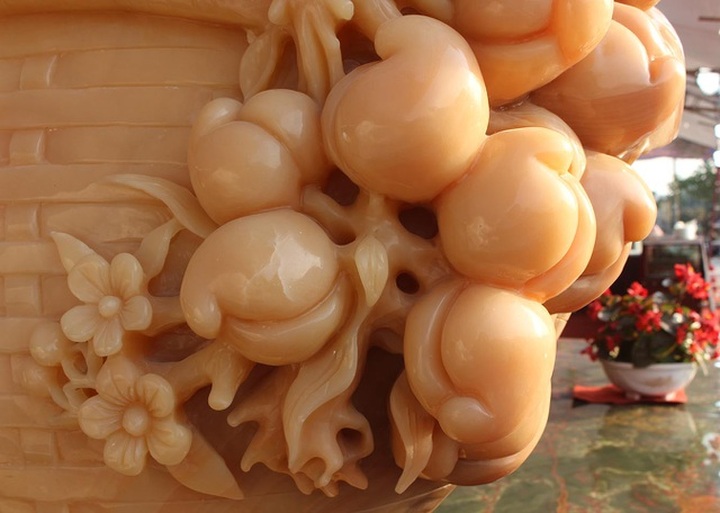 Phát sốt với giỏ hoa Tết bằng ngọc nặng 1,5 tấn, giá gần 700 triệu đồng - 7