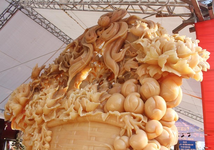 Phát sốt với giỏ hoa Tết bằng ngọc nặng 1,5 tấn, giá gần 700 triệu đồng - 8