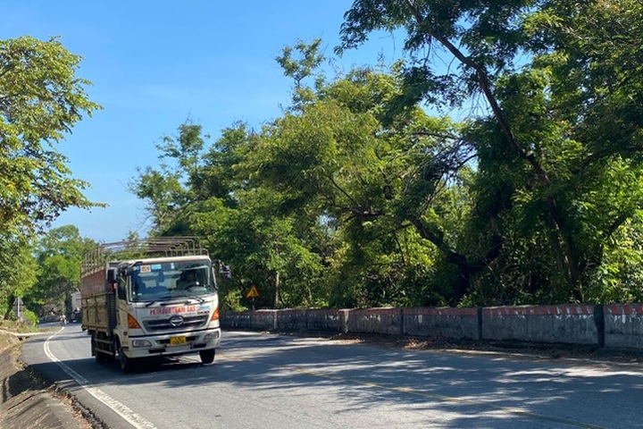 Phí qua hầm tăng cao, tài xế ô tô chọn đi đèo Hải Vân - 4