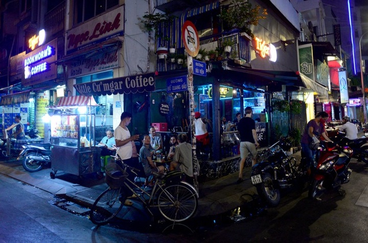 Phố Bùi Viện ế ẩm copy.jpg