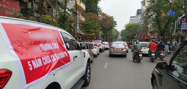 Rầm rộ treo băng rôn đòi nhà, cư dân cần làm gì để không phạm luật? - 2