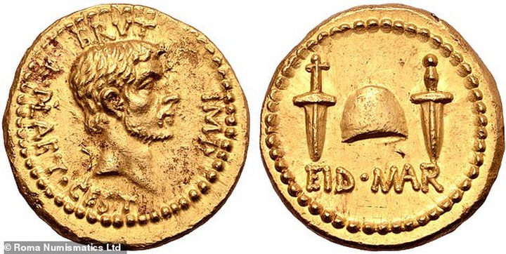 Rao bán đồng xu vàng siêu hiếm 2.000 năm tuổi với giá hơn 150 tỷ đồng - 1