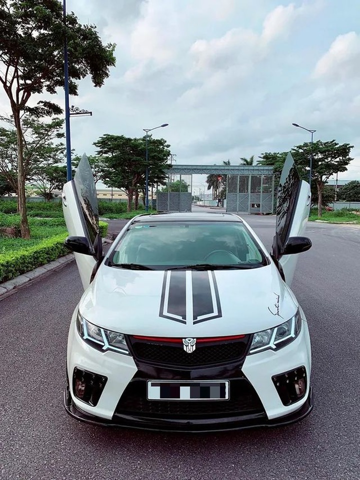 Rẻ hơn cả Morning, dân chơi đua nhau tậu xe thể thao 2 cửa - 4