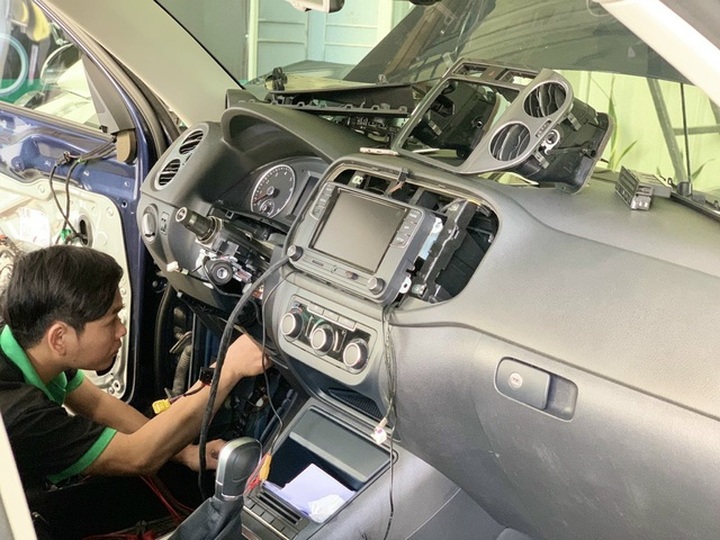 Sắp Tết, dân chơi rút ví cả trăm triệu đồng làm đẹp cho xế cưng - 2