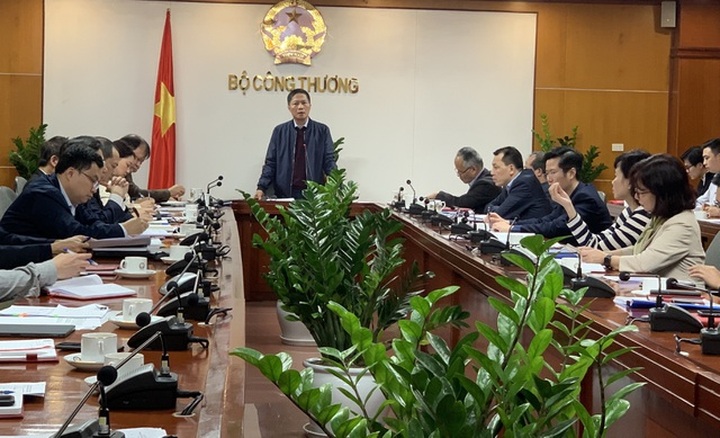 Sếp Quản lý thị trường: Có hiện tượng bán lại khẩu trang đã qua sử dụng - 1