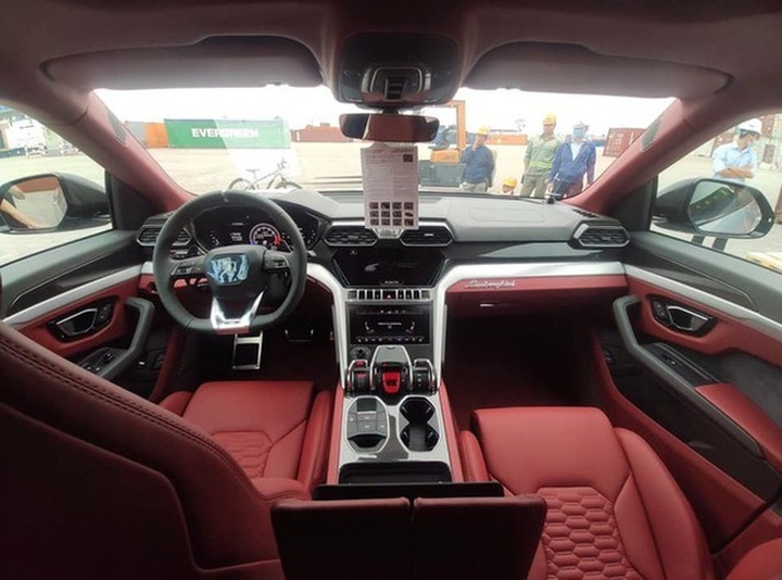 Siêu xe triệu USD tấp nập về nước phục vụ đại gia Việt tháng 9 - 2