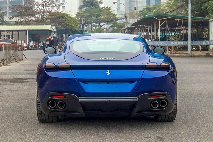 Soi chi tiết Ferrari Roma: Siêu xe 20 tỷ độc nhất châu Á vừa về Việt Nam - 2