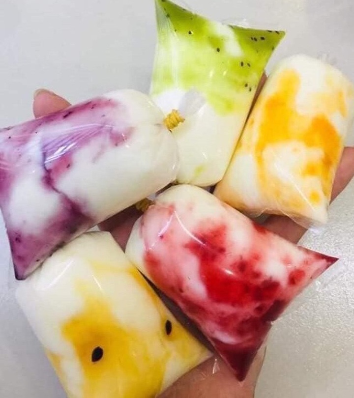 Sữa chua xanh đỏ 15 ngàn đồng/kg, rao hàng xịn bán rẻ ê hề - 2