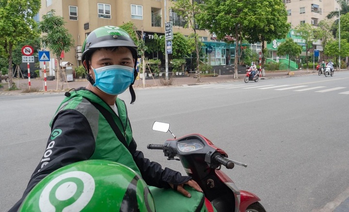 Tài xế công nghệ nuôi cả nhà trong đại dịch - 2