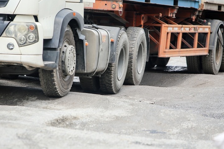 Thảm cảnh vừa bụi vừa lầy trên con đường đại gia ở Hà Nội - 4