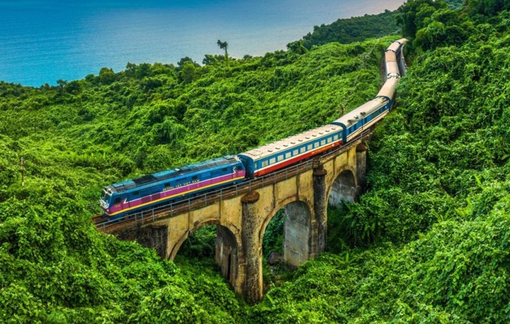 Thâm hụt 100 tỷ đồng/tháng, đường sắt quốc gia đang khó khăn nhất lịch sử - 1