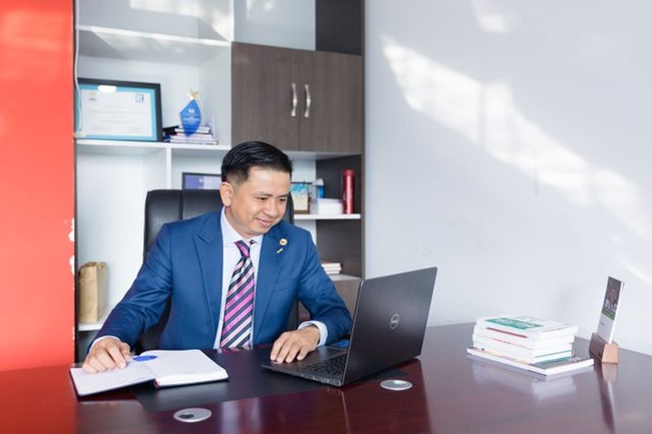 Thị trường bất động sản phát triển méo mó do lực lượng môi giới thiếu kiến thức - 1