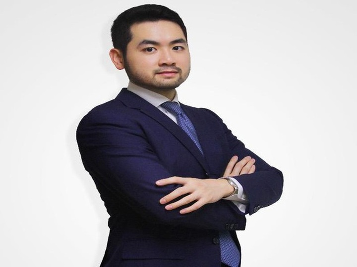 Thiếu gia, ái nữ cấp tập lên ghế nóng tiếp quản những đế chế khủng - 1