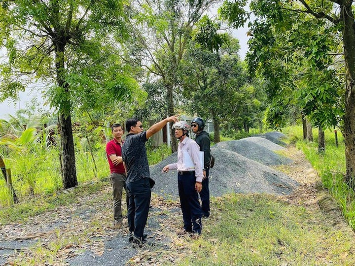 Thổi giá đất từ thông tin huyện lên quận: Trâu chậm uống nước đục? - 3