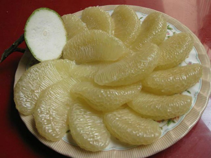 Múi bưởi thường được sử dụng như một món tráng miệng.