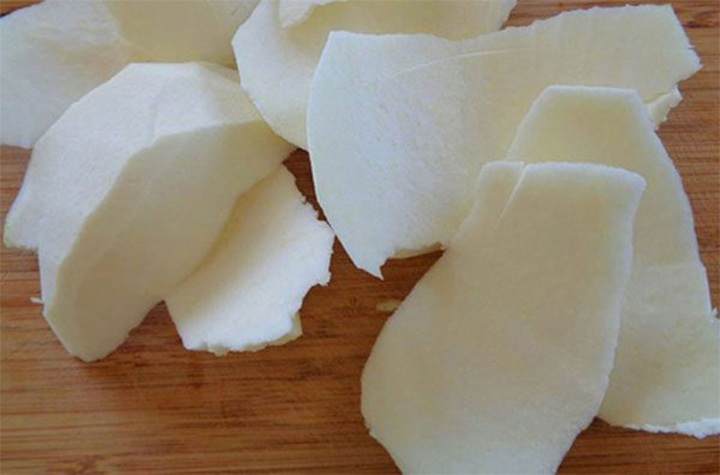 Cùi bưởi có thể được tận dụng để nấu những món ăn vặt thơm ngon.