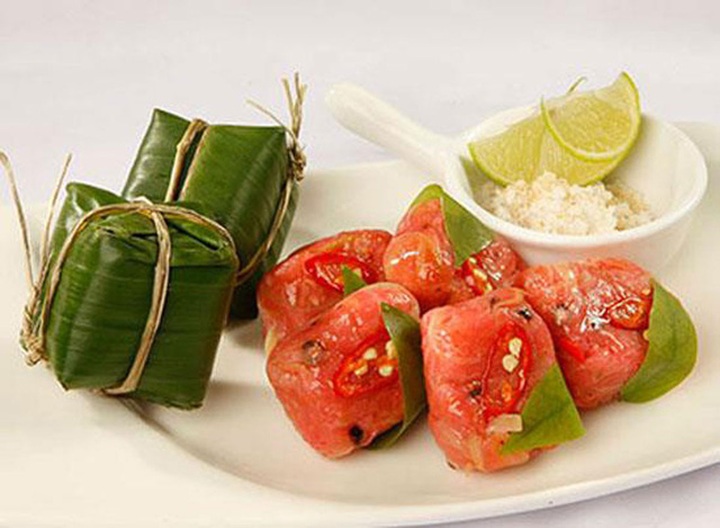 Vỏ bưởi là nguyên liệu làm nên món nem chay, đặc sản của người dân Tây Ninh.