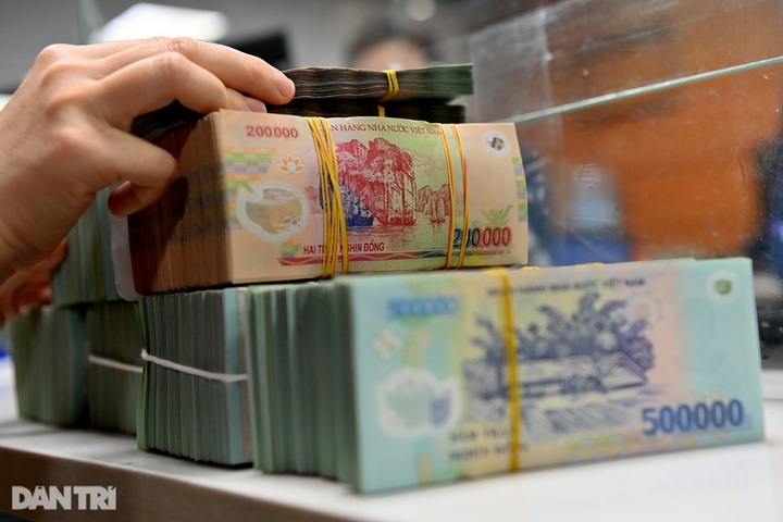 Ngân hàng rao bán loạt ô tô, giá khởi điểm vài chục triệu đồng - 1