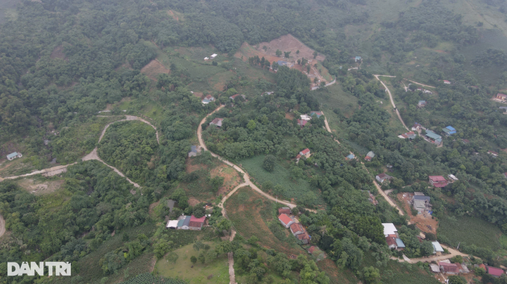 Tiền đóng băng trong đất, nhà giàu cũng đuối sức chờ bán ra - 1