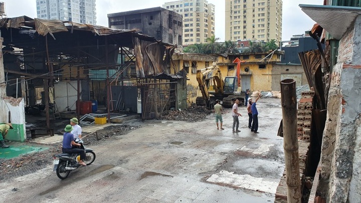 Toàn bộ 6.000m2 mặt bằng Công ty Rạng Đông sẽ được làm sạch trong 5 ngày tới - 3