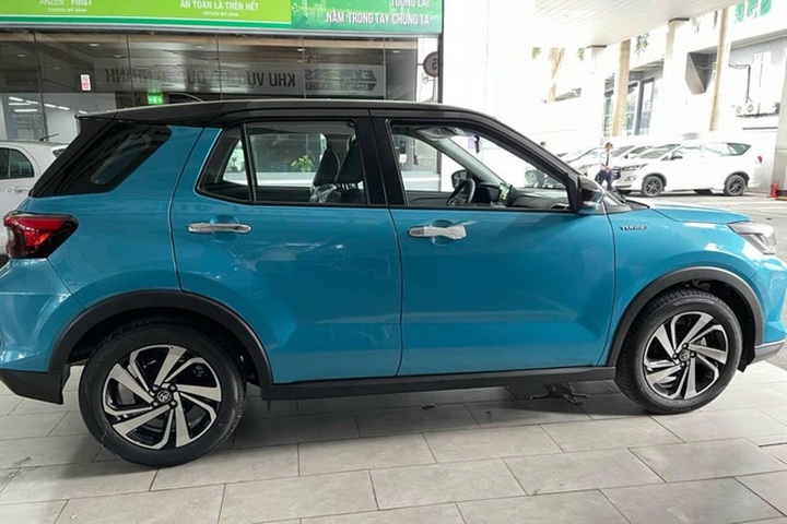 Toyota Raize bất ngờ về Hà Nội, đại lý hé lộ giá dưới 500 triệu đồng - 3