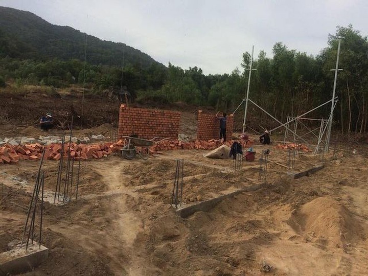 TPHCM: Bát nháo tình trạng xây nhà theo kiểu… “mẹ bồng con” - 1