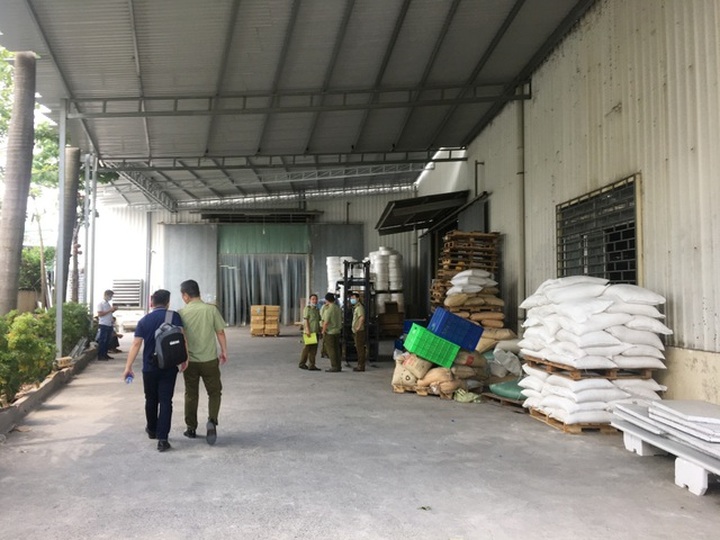 TPHCM: Đột nhập kho khẩu trang 3M giả thương hiệu Mỹ cực khủng - 4