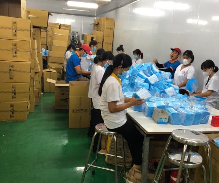 TPHCM: Đột nhập kho khẩu trang 3M giả thương hiệu Mỹ cực khủng - 9