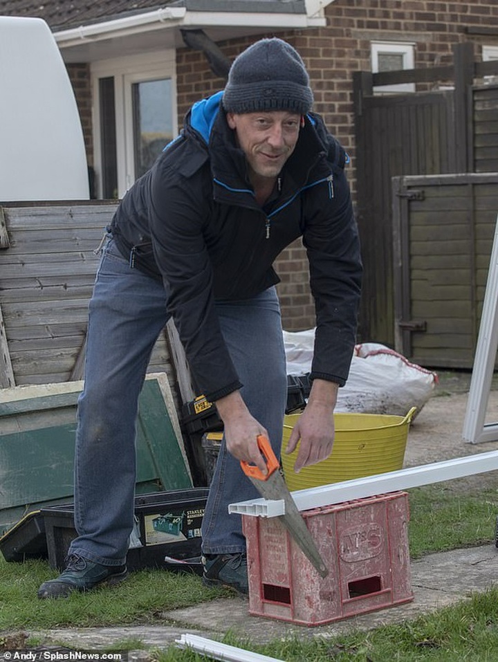 Trúng số hơn 3000 tỷ đồng, vẫn làm công nhân xây dựng - 2