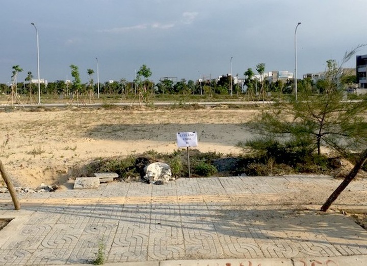 Từng sốt nóng hầm hập, đất nền Đà Nẵng, Phú Quốc giờ ra sao? - 1