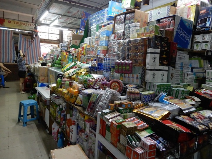 Vắng khách du lịch, nhiều tiểu thương đóng sạp nghỉ bán vì ế ẩm - 1