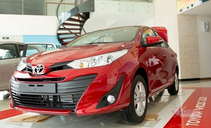 Vịn cớ giảm 50% phí trước bạ, đại lý cắt khuyến mãi, điều chỉnh giá xe - 1