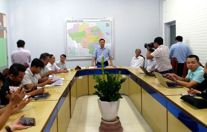 Dân vây công ty bất động sản đòi sổ đỏ